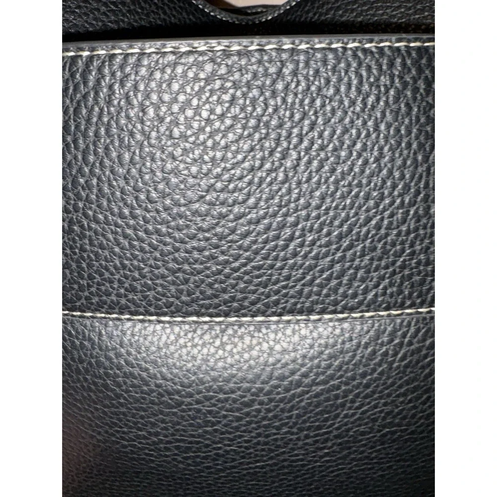 Max Studio The Pebble Grain Travel Hobo Black Bag - XL